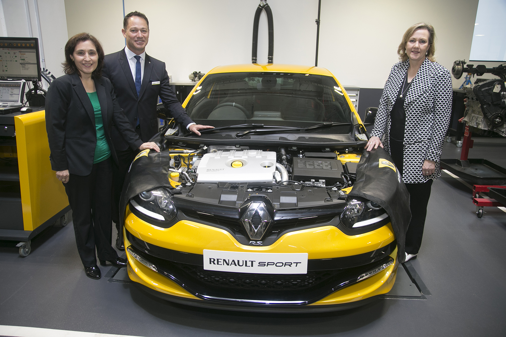 Renault - Minister D'Ambrosio, Justin Hocevar, Amanda Brook